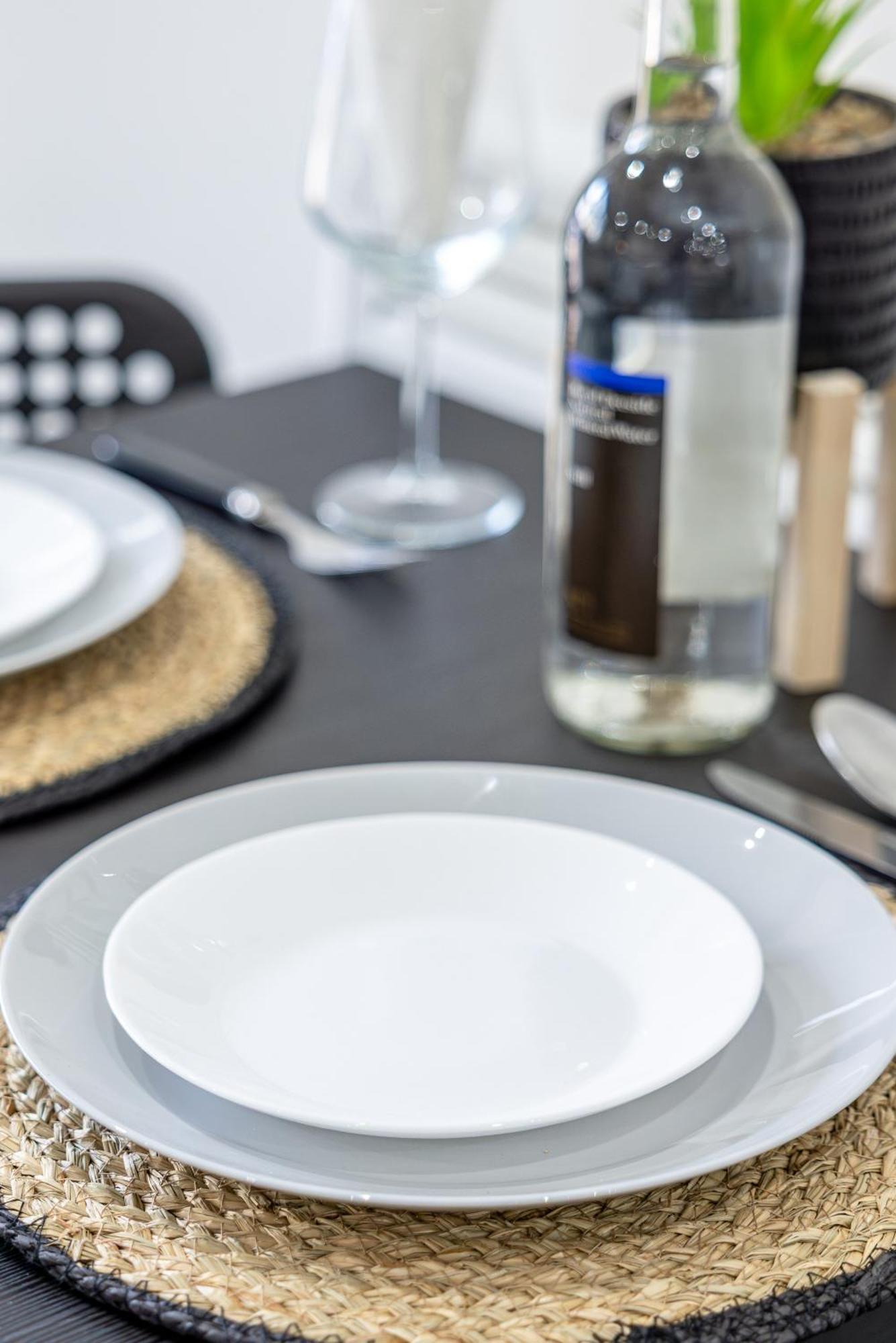 Rnm - Upgraded Business Stay For Travelling Contractors, All Amenities, Private Access Entire Place, Kitchen & Washroom, Smart Tv, Easy Access, Parking Nearby Cradley Heath Eksteriør bilde