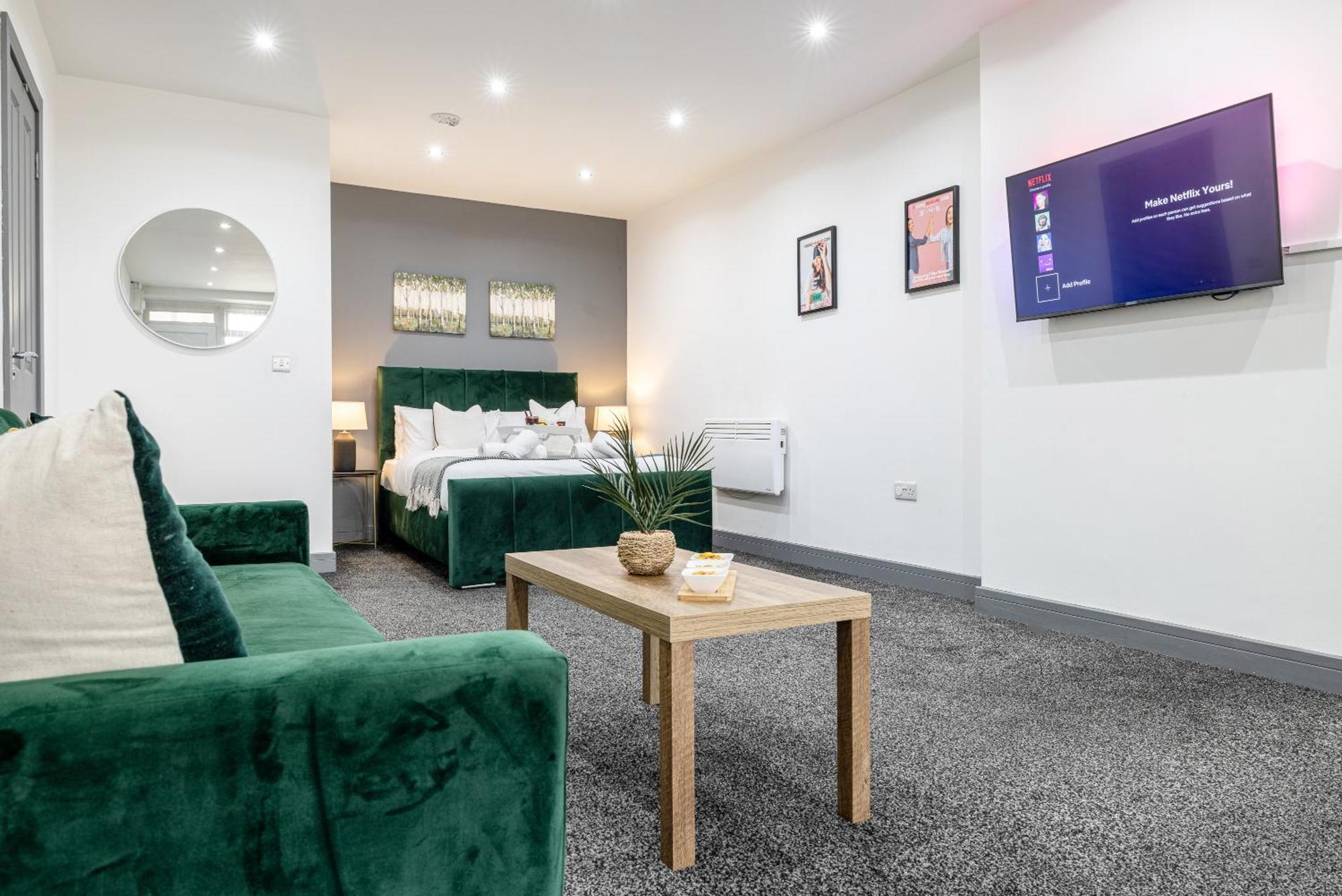 Rnm - Upgraded Business Stay For Travelling Contractors, All Amenities, Private Access Entire Place, Kitchen & Washroom, Smart Tv, Easy Access, Parking Nearby Cradley Heath Eksteriør bilde