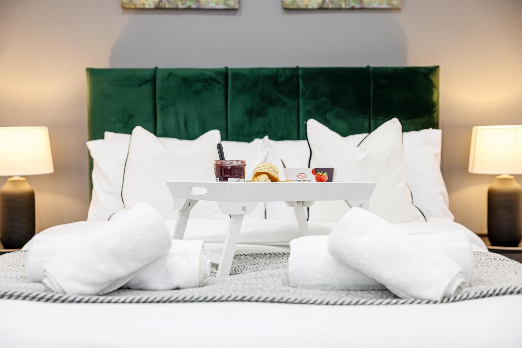 Rnm - Upgraded Business Stay For Travelling Contractors, All Amenities, Private Access Entire Place, Kitchen & Washroom, Smart Tv, Easy Access, Parking Nearby Cradley Heath Eksteriør bilde