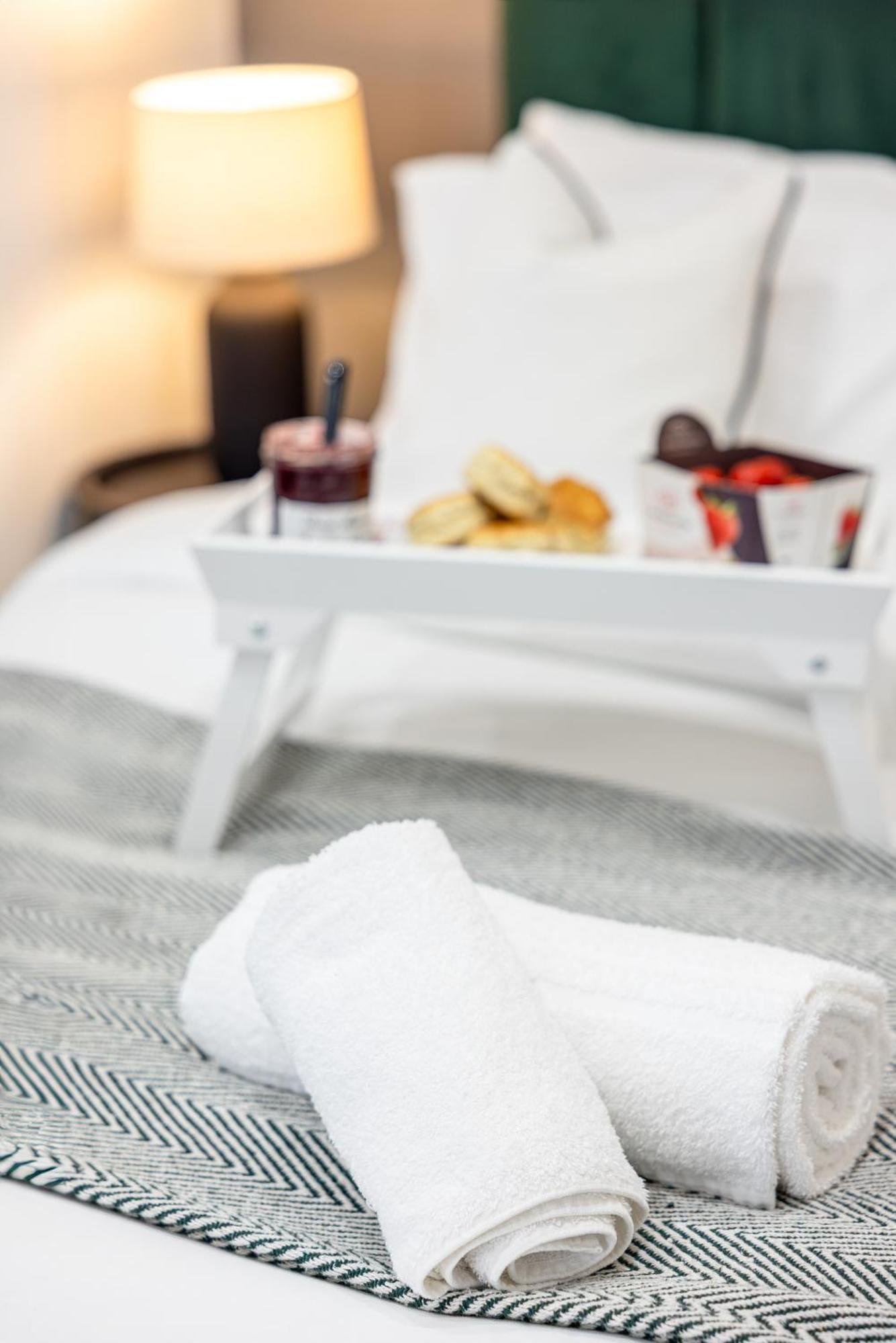 Rnm - Upgraded Business Stay For Travelling Contractors, All Amenities, Private Access Entire Place, Kitchen & Washroom, Smart Tv, Easy Access, Parking Nearby Cradley Heath Eksteriør bilde